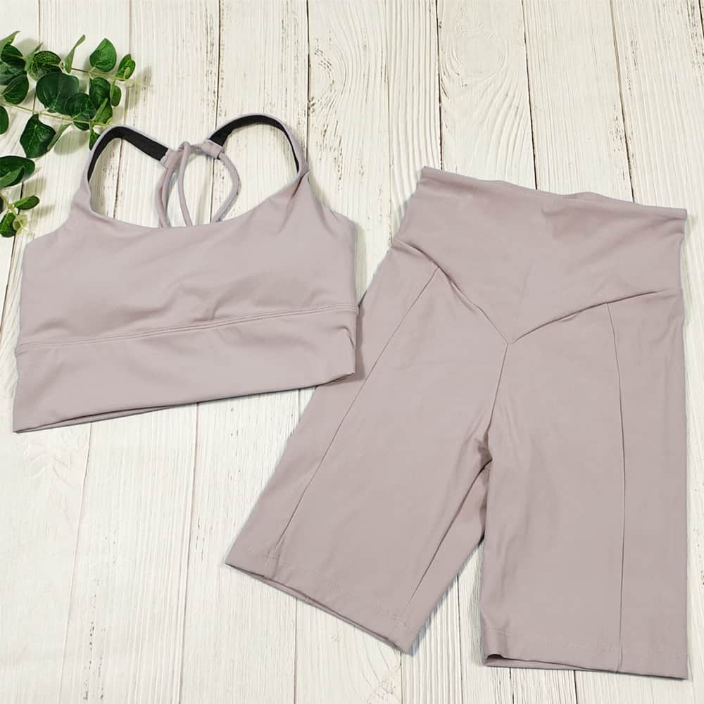 Conjunto de mallas de Yoga de sensación desnuda para mujer, traje de Fitness, ropa de Yoga de cintura alta, ropa deportiva de entrenamiento para gimnasio