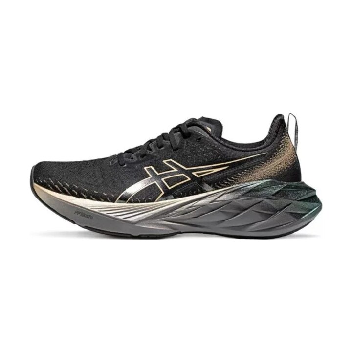 Asics Novablast 4